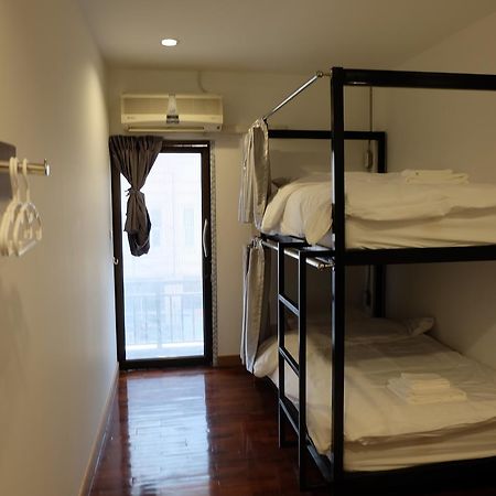 F Plus F Hostel Chiang Mai Zewnętrze zdjęcie