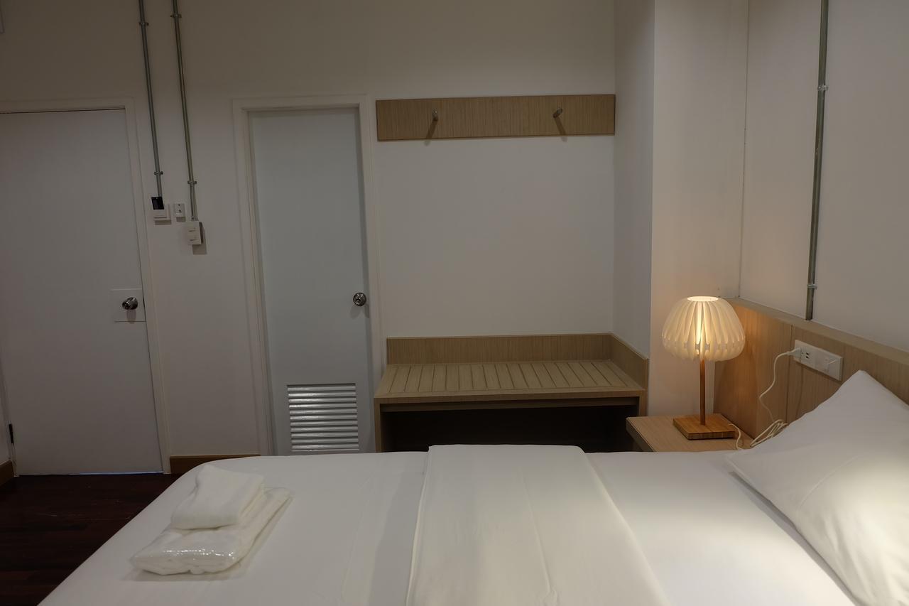 F Plus F Hostel Chiang Mai Zewnętrze zdjęcie